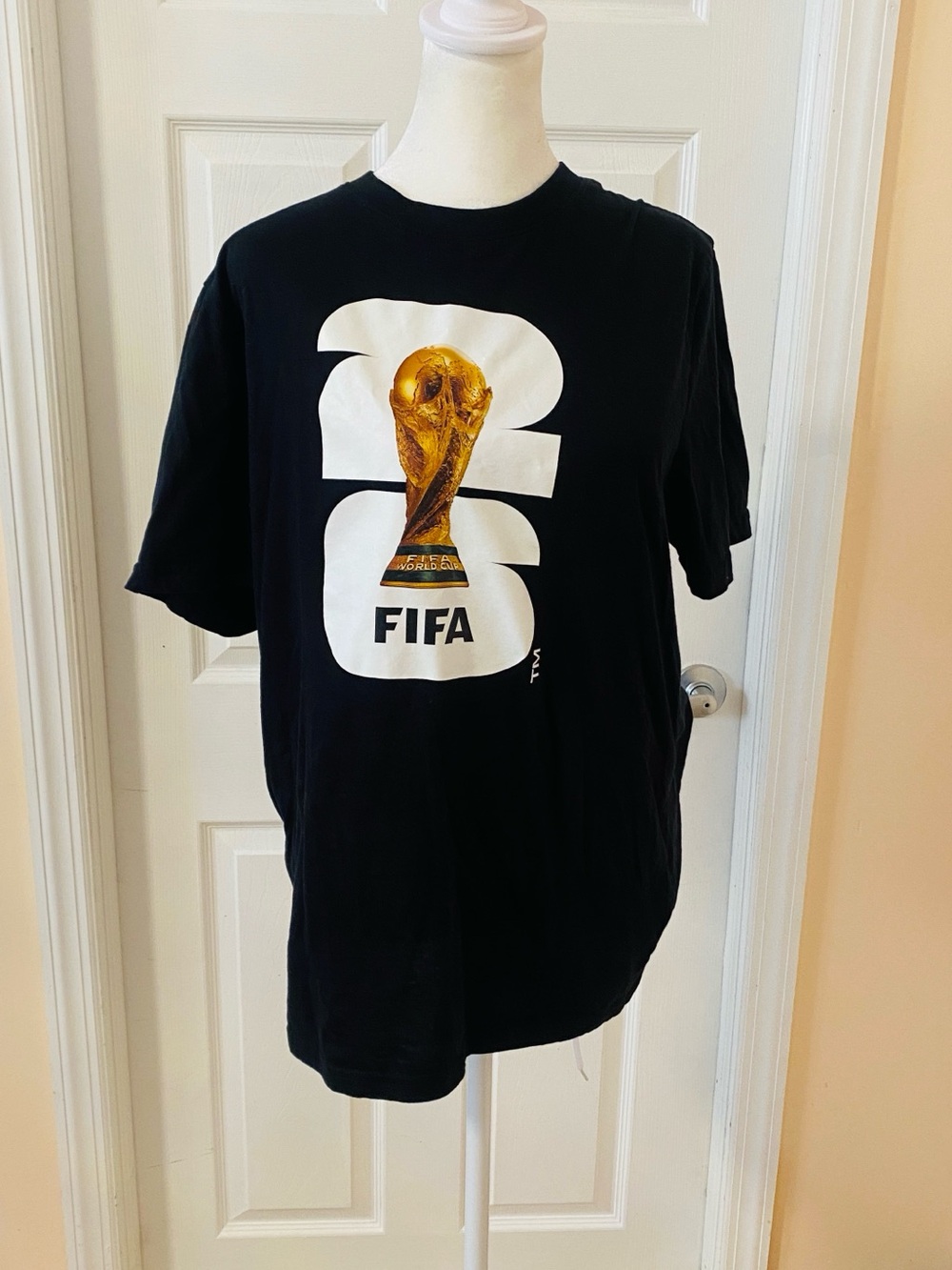 Officially Licensed FIFA cup tee size m